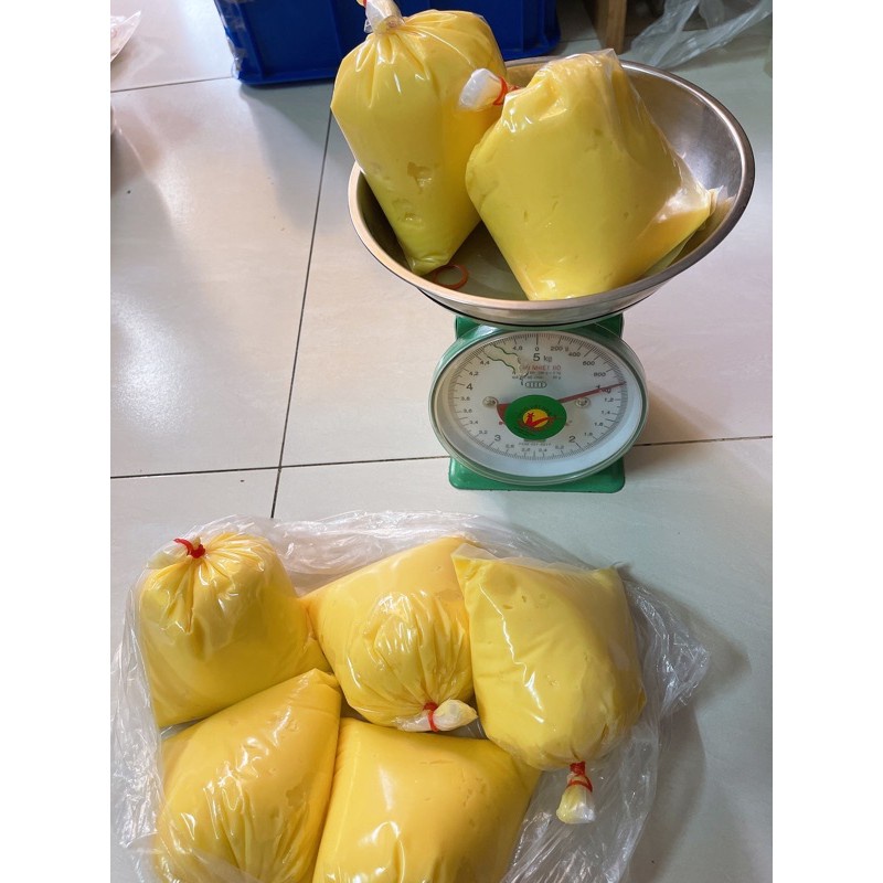 Bơ vàng bánh tráng cuộn, trộn, bánh mì