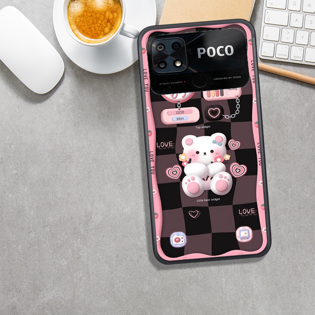 ỐNG LƯNG XIAOMI POCO C40, IN HÌNH. GẤU SIÊU ĐÁNG YÊU.