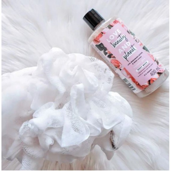 Sữa Tắm Chiết Xuất Từ Thiên Nhiên Love Beauty And Planet Body Wash