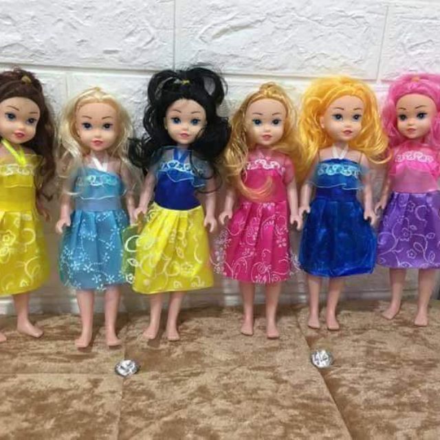 búp bê quà 1/6 cho con yêu được làm từ chất liệu vải mềm, dễ dàng tháo rời và thay thế. Hộp đựng n ngăn thành từng ô nhỏ