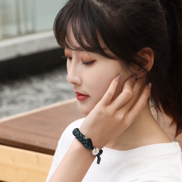 [Mã FAJGT8 giảm 15% đơn 99K] Vòng tay phản quang đính hoa 15B | BigBuy360 - bigbuy360.vn