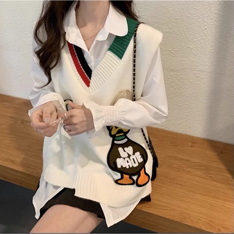 Áo len gile hình vịt