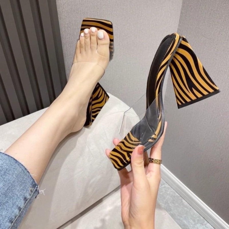 Giày gót bản trong tam giác NGựa VẰn cao 9cm gót tam giác hót hít quai trong. siêu hót