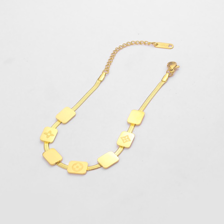 Lắc tay nữ titan kiểu mì dẹp đính mặt vuông siêu đẹp, bền màu, hợp thòi trang, dễ phối đồ