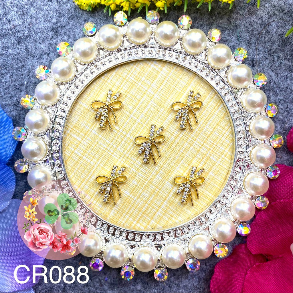 Mã CR088 . Charm kim loại dòng cao cấp đính đá trang trí móng siêu xinh.