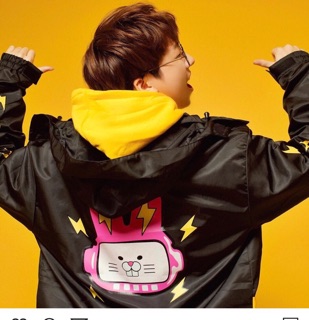 ��Áo Khoác Dù Rabbit Jacket