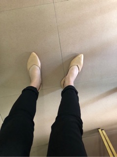 Giày mũi nhọn