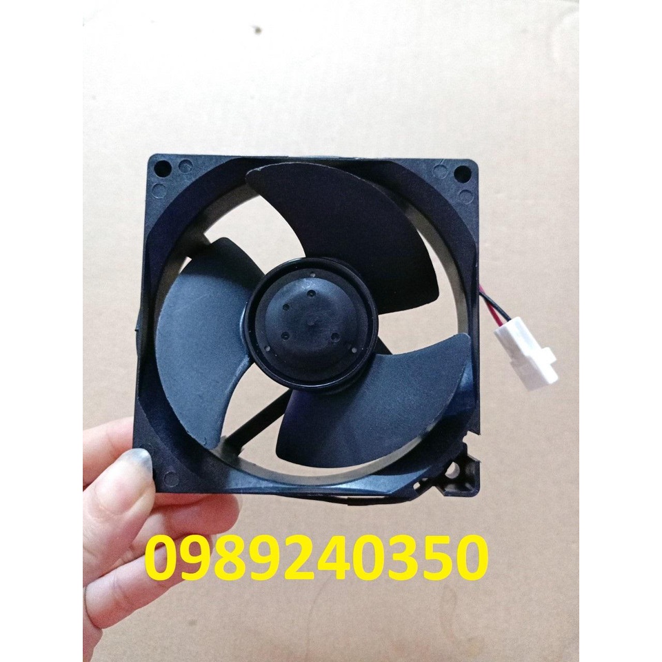Quạt tủ lạnh Panasonic 8V DC - 2 dây (hình vuông 9x9cm)
