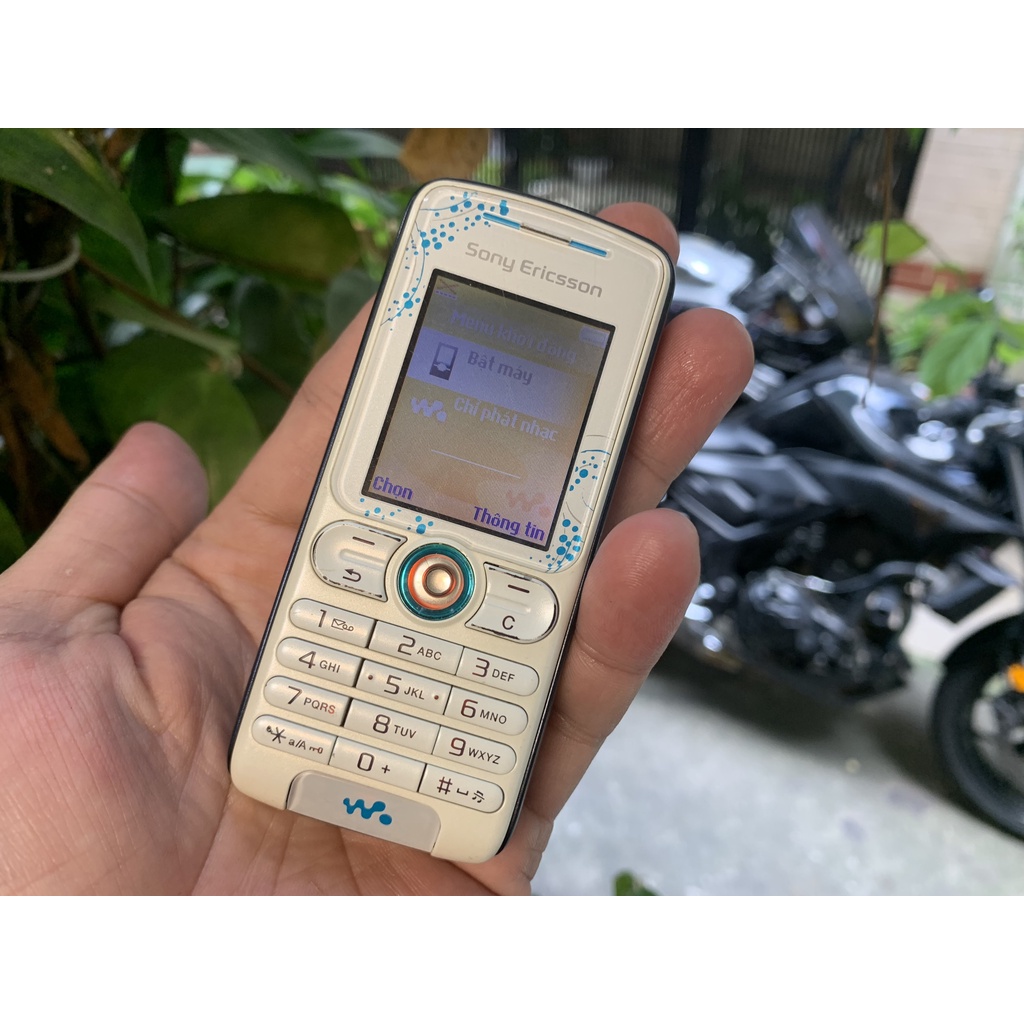 Điện thoại Sony Ericsson W200i chính hãng màu trắng xanh thumbnail