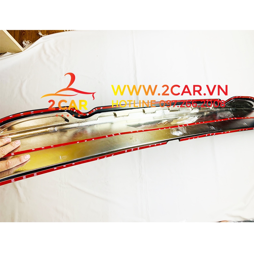 Ốp Chống Trầy Cốp Ngoài Xe Fortuner 2006 2007 2008 2009 2010 2011 2012 2013 2014 2015, nhựa đen 3D nhiều INOX phản quang