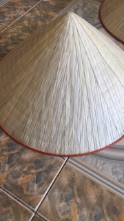Nón lá phổ thông. 175k/ 5 chiếc