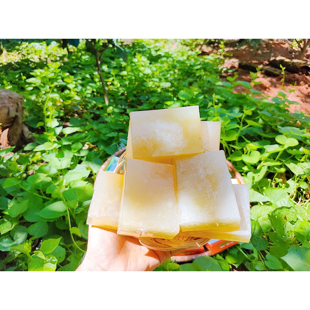 Xà bông sinh dược giảm mụn lưng thiên nhiên, Xà phòng nghệ 100gram MomViet , Xà bông nghệ chiết xuất thiên nhiên