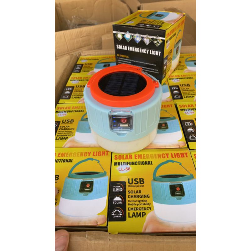 Đèn tích điện năng lượng mặt trời kiêm sạc dự phòng có điều khiển từ xa tiện dụng