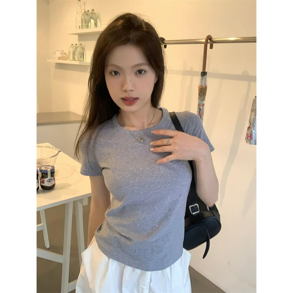 Áo Thun Nữ Ngắn Tay Cổ Tròn