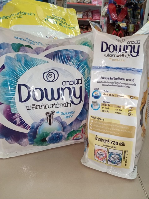 Bột giặt nước hoa Downy 720g Thái lan