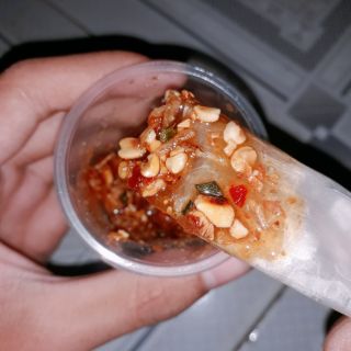 Bánh tráng me phơi sương đặc sản Tây Ninh