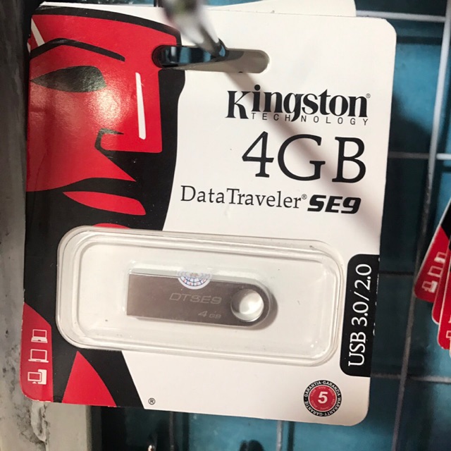 Usb 4GB kingston hàng chống nước kiêm móc treo chìa khoá