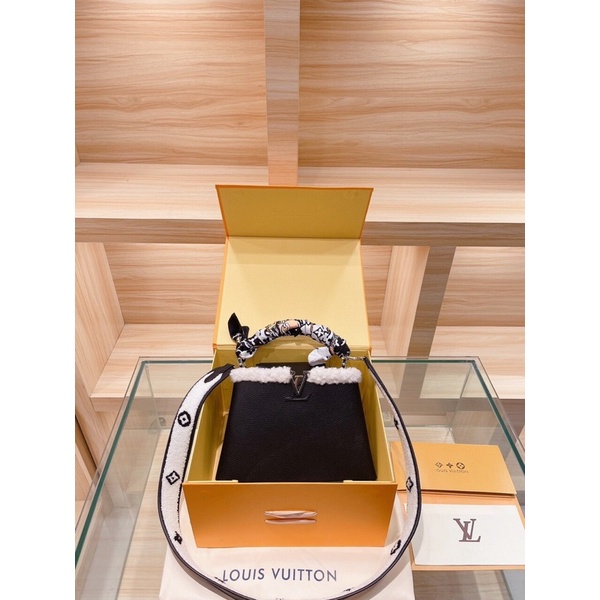 Túi xách Lv LouísVuitton capucines sz 27 và sz 20 da bò