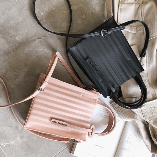 [Mã WABRBAGS giảm 20K đơn 99K] Faya - Túi xách đeo chéo thời trang T526