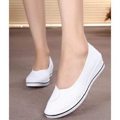 Giày lười đế bằng thời trang nữ tính