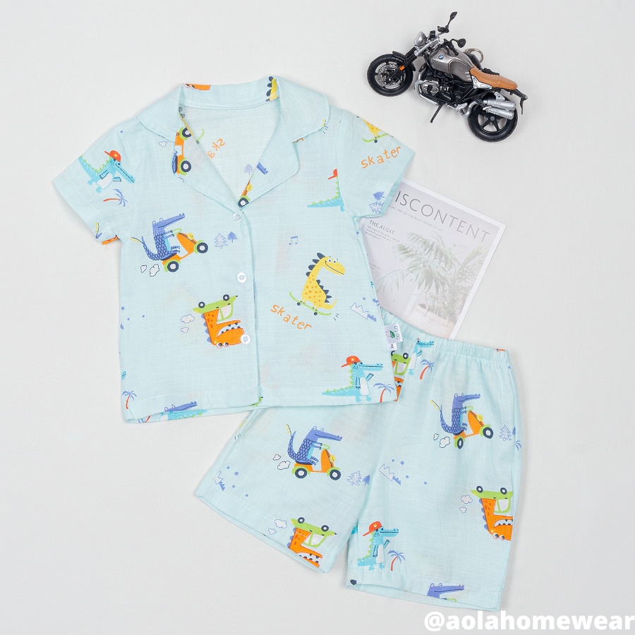 Pijama bé trai ngắn tay vải xô cotton Áo Lá Homewear A051, bộ cộc tay bé trai hình xe khủng long quần đùi