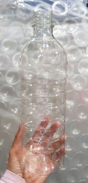 Combo 20 chai nhựa 1 lít (yếu) xoắn kèm nắp nhựa