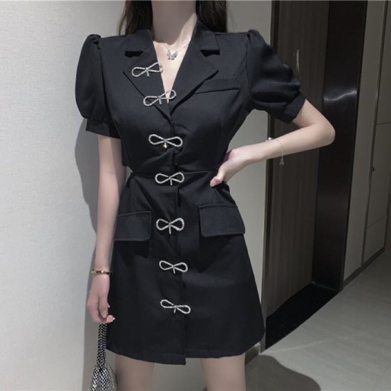 Đẩm giả vest siêu rẻ.