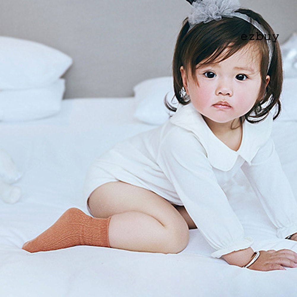 Bộ 3 Đôi Tất Bằng Cotton Màu Trơn Thoáng Khí Chống Trượt Cho Bé