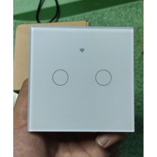 Hình thật, giao ngay - Công tắc wifi thông minh mặt vuông 2 nút