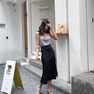 Chân váy midi lụa đuôi cá video tự quay hình tự chụp