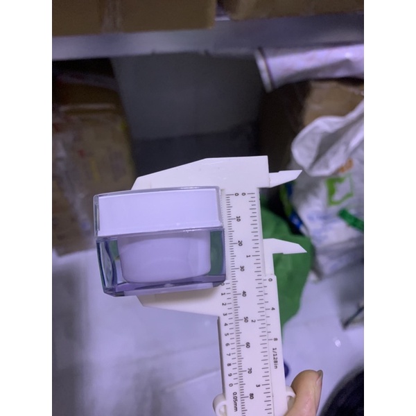 Hủ vuông G10 trắng 10g chiết kem face