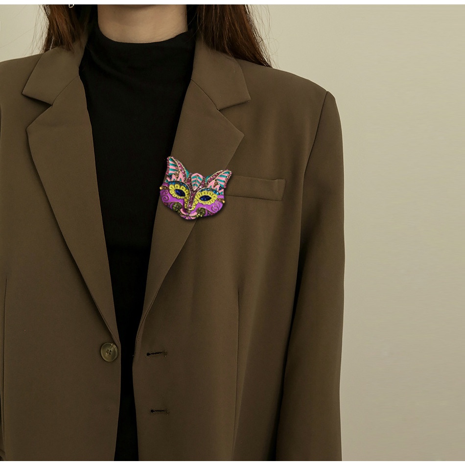 Trâm Cài Áo Hình Mèo Đính Đá Pha Lê Cổ Điển Thời Trang Chất Lượng Cao Cho Nữ