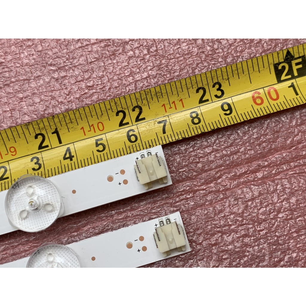 THANH ĐÈN LED TIVI TOSHIBA 29P1300 HÀNG MỚI 100%, BỘ 3 THANH, MỖI THANH 6 BÓNG 3V, DÀI 56,6cm