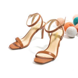 Giày sandal cao gót 7cm quai mảnh gót nhọn p131