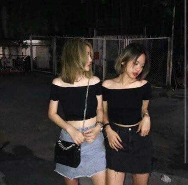 [Mã FASHIONT4WA2 giảm 10K đơn 50K] Áo Croptop Trễ Vai Tay Ngắn - Chất Thun Gân | BigBuy360 - bigbuy360.vn