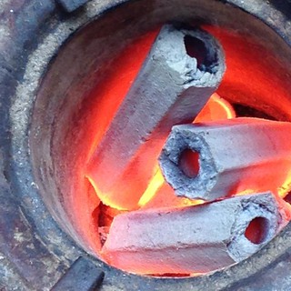 Than mùn cưa nướng BBQ - Than sạch không khói hàng xuất khẩu