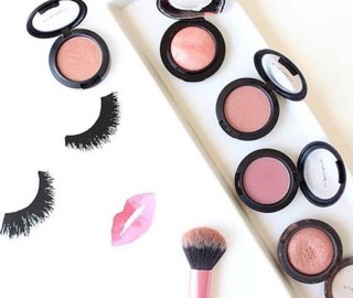 PHẤN MÁ HỒNG M.A.C POWDER BLUSH