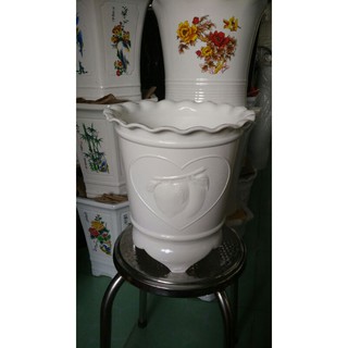 CHẬU NHỰA TRÁI ĐÀO HÌNH ỐNG LOẠI TRUNG CAO32CM RỘNG30CM TRỒNG CÂY VÀ HOA KIỂNG RẤT ĐẸP .