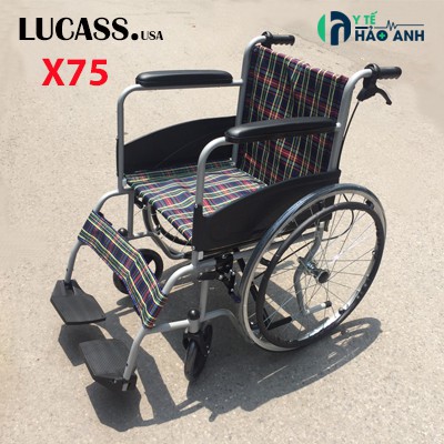 Xe lăn Lucass X75 vải kẻ có phanh tay