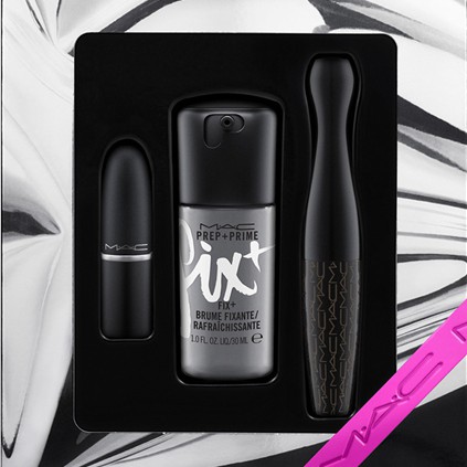 Set son + xịt khoáng + mascara MAC Shiny Pretty Things All Star Kit