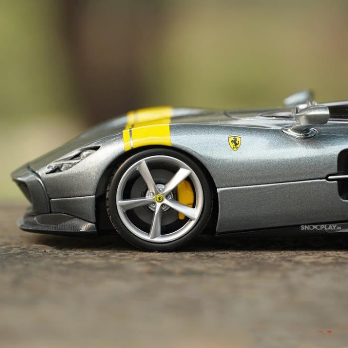 Mô hình xe Ferrari Monza SP1 1:24 Bburago