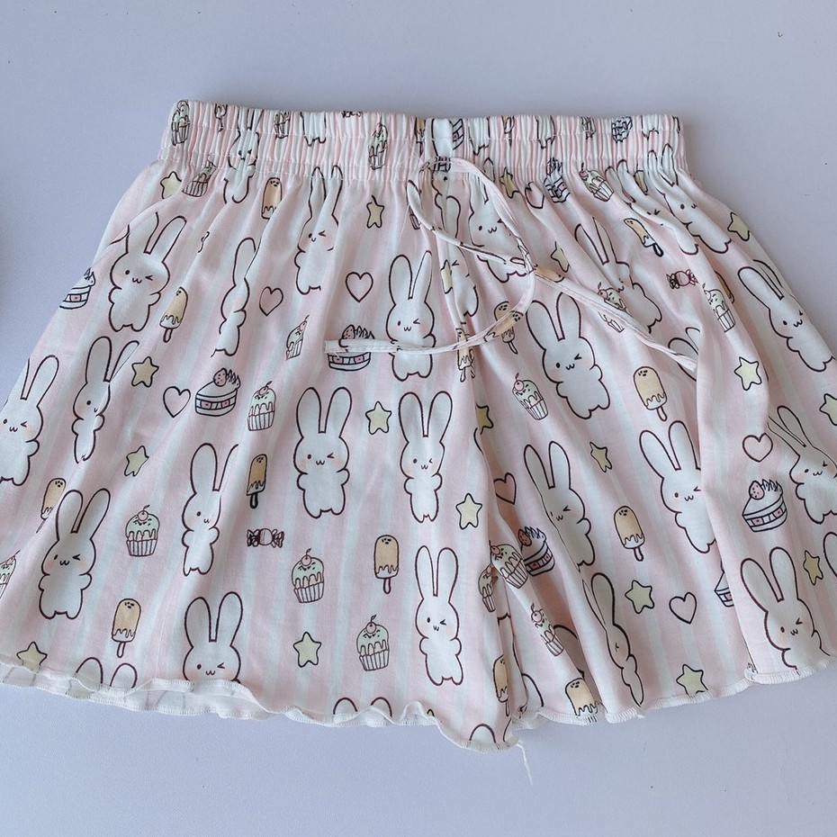 Quần Đùi Cộc Kitty Viền Bèo Nữ - Rere.Store [FREESHIP] - Short mặc nhà, mặc đi ngủ chất thun ống rộng Ulzzang | BigBuy360 - bigbuy360.vn