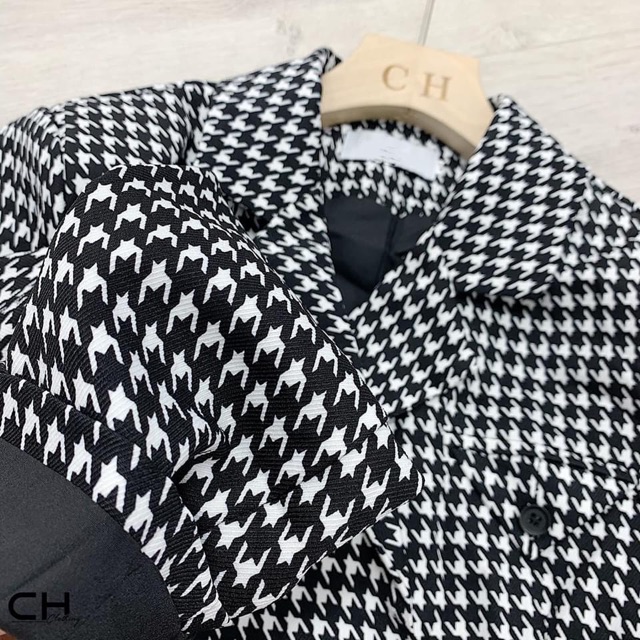 ÁO KHOÁC DẠ KẺ ZICZAC CROPTOP