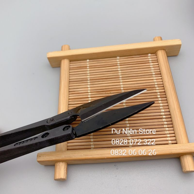 Kéo Bấm Chỉ Lưỡi Đen Cán Nhựa Đen.