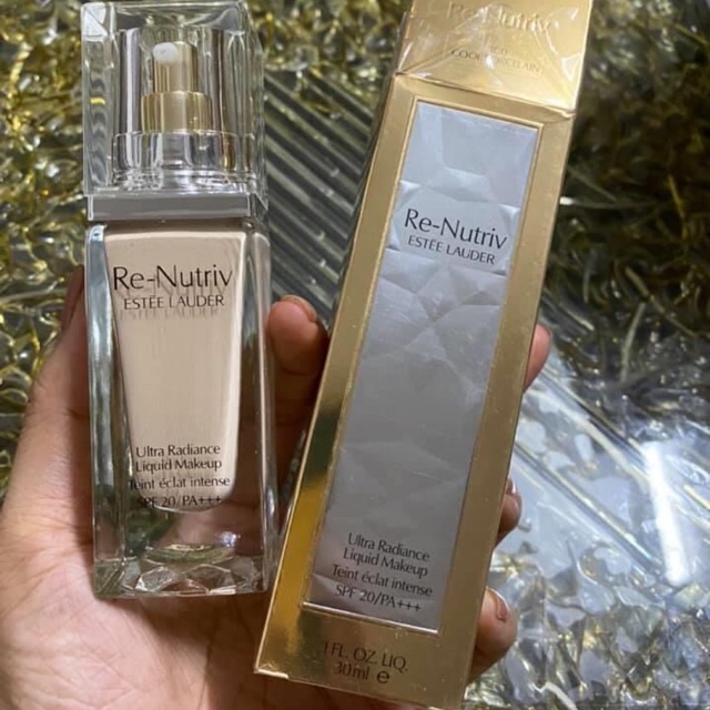 Kem nền Estee siêu min