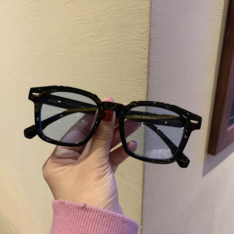 Kính mát thời trang gọng lớn phong cách retro cho nữ