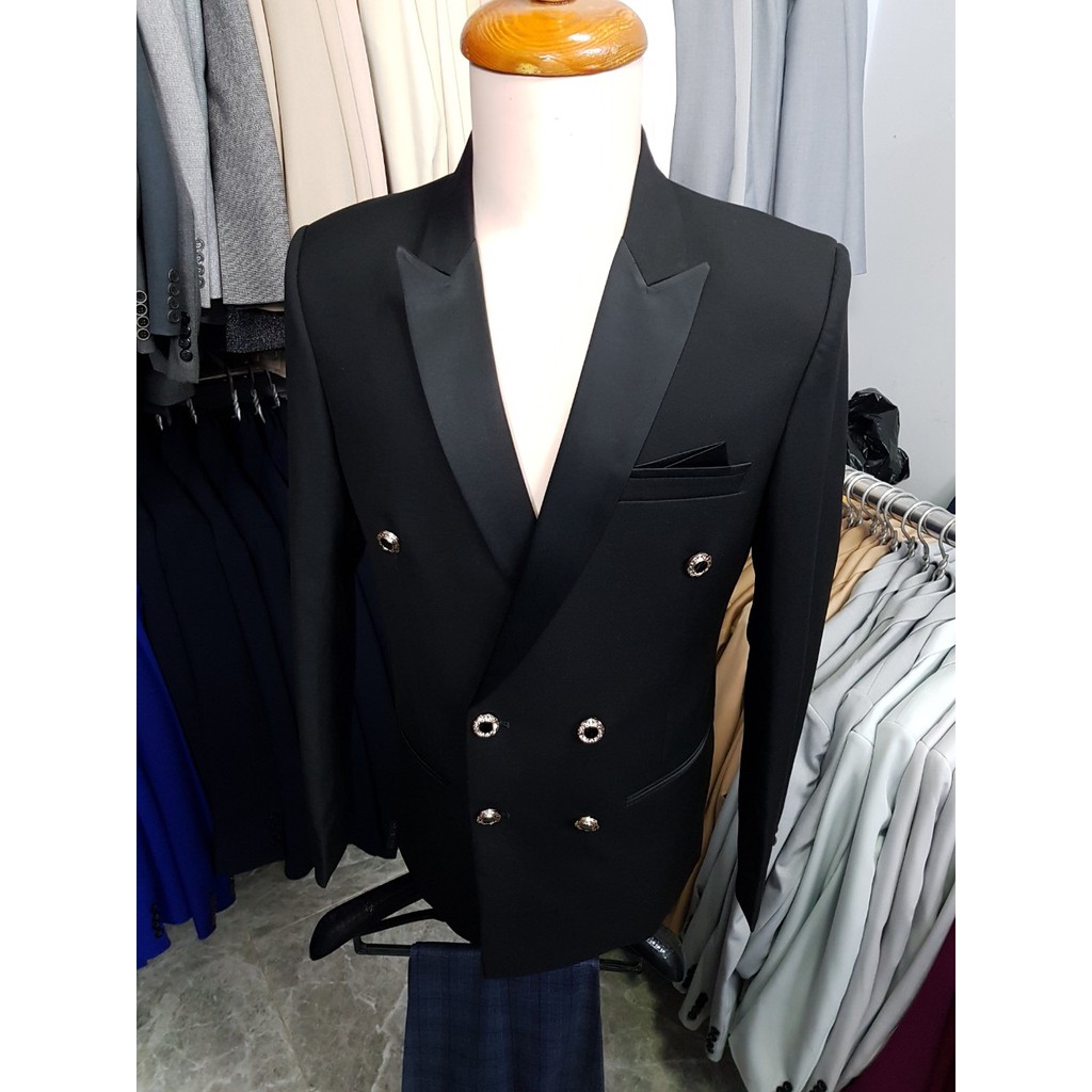 Áo vest nam màu đen kiểu 6 nút form ôm body bạ ve phi đen bóng