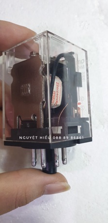 Rơ le relay 220V 8 chân tròn