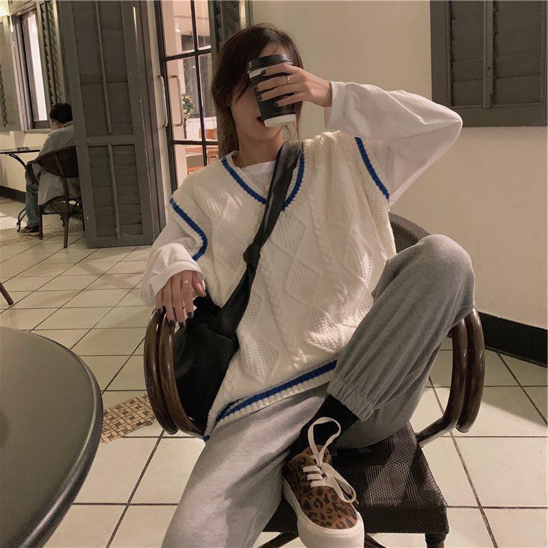 Set hai món/bán lẻ gồm sweater mặc ngoài cổ V dáng rộng và áo thun thời trang cho nữ | BigBuy360 - bigbuy360.vn