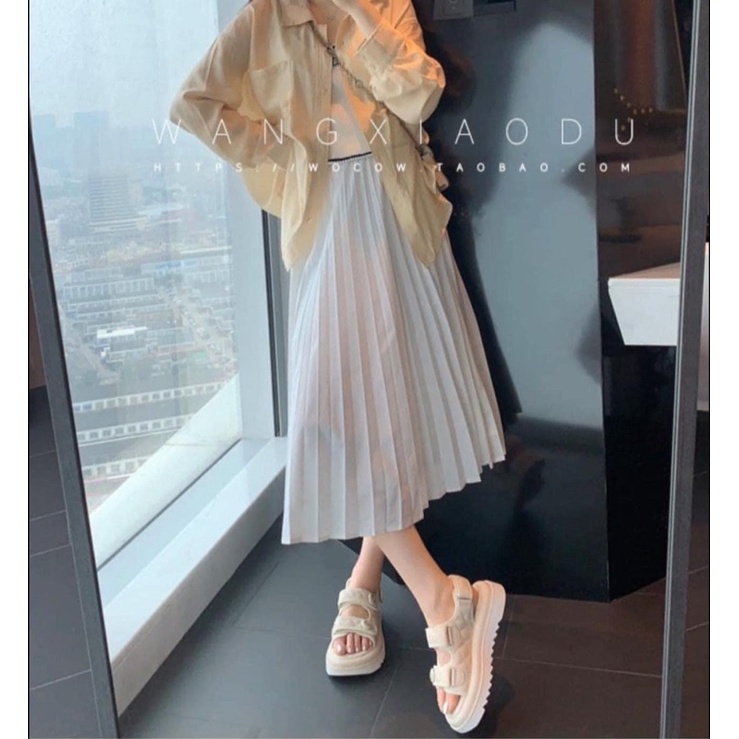 Sandal bánh mì xinh xắn